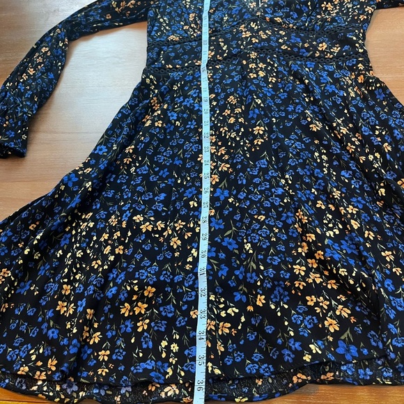 B Darling Black and Blue Floral Long Sleeve flutter Dress. Ruffle hem lined 9/10 - Picture 10 of 10